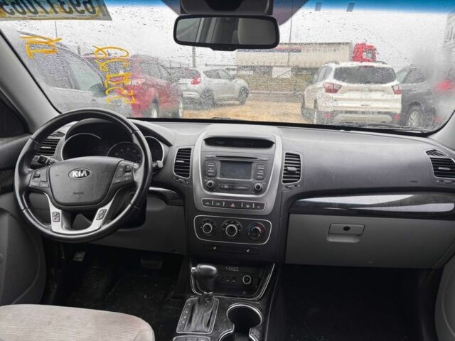 Серый Киа Соренто, объемом двигателя 2.4 л и пробегом 167 тыс. км за 7699 $, фото 4 на Automoto.ua