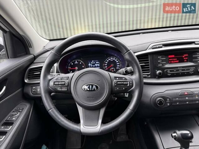 Серый Киа Соренто, объемом двигателя 2.2 л и пробегом 243 тыс. км за 19500 $, фото 28 на Automoto.ua