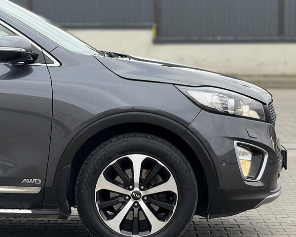 Киа Соренто 2015 в Луцке на Automoto.ua Серый Киа Соренто, объемом двигателя 2 л и пробегом 235 тыс. км за 17750 $, фото 8 на Automoto.ua