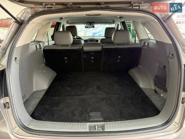 Серый Киа Соренто, объемом двигателя 2 л и пробегом 168 тыс. км за 14990 $, фото 33 на Automoto.ua
