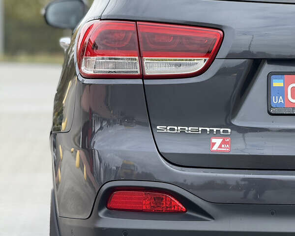 Киа Соренто 2015 в Луцке на Automoto.ua Серый Киа Соренто, объемом двигателя 2 л и пробегом 238 тыс. км за 17700 $, фото 15 на Automoto.ua