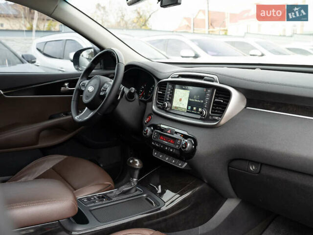 Серый Киа Соренто, объемом двигателя 2 л и пробегом 133 тыс. км за 20700 $, фото 18 на Automoto.ua