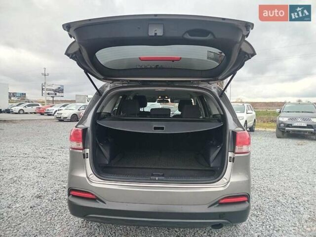 Серый Киа Соренто, объемом двигателя 3.3 л и пробегом 198 тыс. км за 16990 $, фото 21 на Automoto.ua