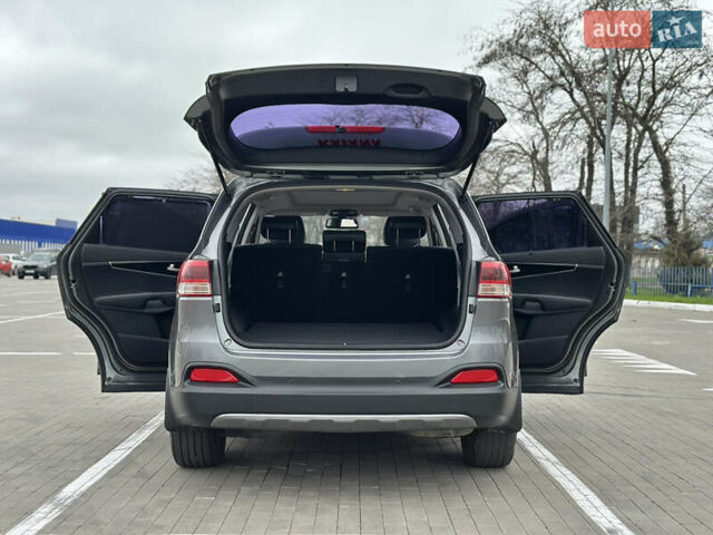 Сірий Кіа Соренто, об'ємом двигуна 2.2 л та пробігом 180 тис. км за 18500 $, фото 30 на Automoto.ua