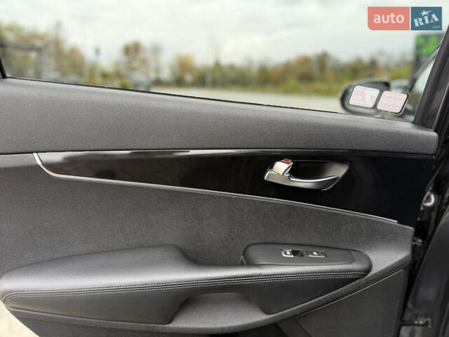 Киа Соренто 2015 в Луцке на Automoto.ua Серый Киа Соренто, объемом двигателя 2 л и пробегом 238 тыс. км за 17700 $, фото 48 на Automoto.ua