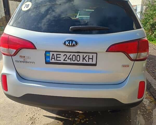 Сірий Кіа Соренто, об'ємом двигуна 2.4 л та пробігом 70 тис. км за 14500 $, фото 1 на Automoto.ua