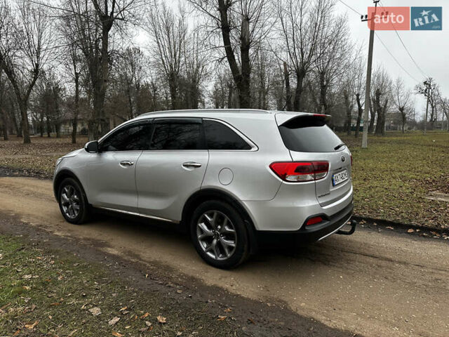 Сірий Кіа Соренто, об'ємом двигуна 2 л та пробігом 178 тис. км за 20500 $, фото 3 на Automoto.ua