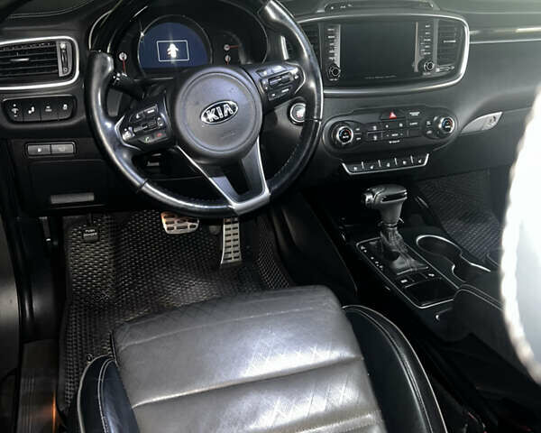 Киа Соренто 2015 в Хмельницком на Automoto.ua Серый Киа Соренто, объемом двигателя 3.34 л и пробегом 143 тыс. км за 19000 $, фото 24 на Automoto.ua