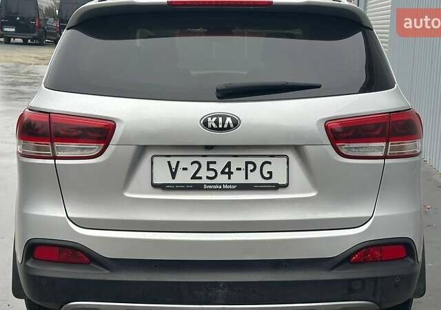 Сірий Кіа Соренто, об'ємом двигуна 2.2 л та пробігом 180 тис. км за 18500 $, фото 3 на Automoto.ua