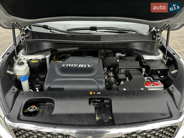 Сірий Кіа Соренто, об'ємом двигуна 2 л та пробігом 178 тис. км за 20500 $, фото 26 на Automoto.ua