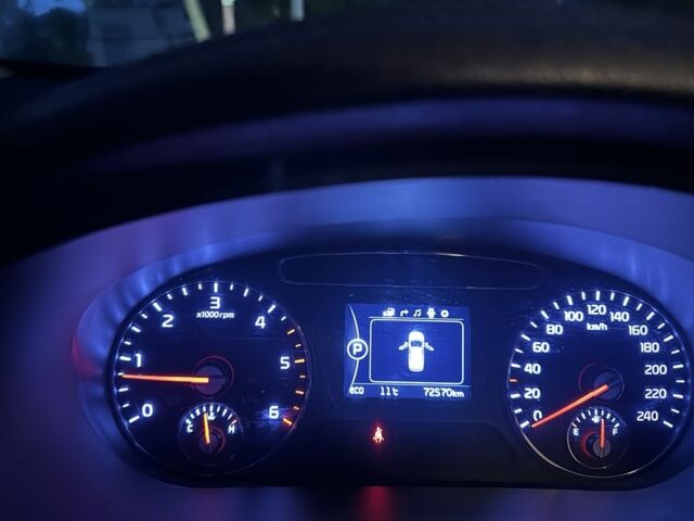 Серый Киа Соренто, объемом двигателя 2.2 л и пробегом 72 тыс. км за 25000 $, фото 7 на Automoto.ua