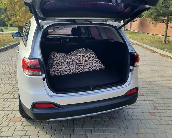 Серый Киа Соренто, объемом двигателя 2 л и пробегом 139 тыс. км за 21500 $, фото 30 на Automoto.ua