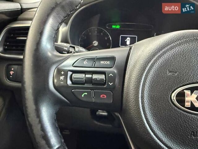 Серый Киа Соренто, объемом двигателя 2 л и пробегом 168 тыс. км за 14990 $, фото 19 на Automoto.ua