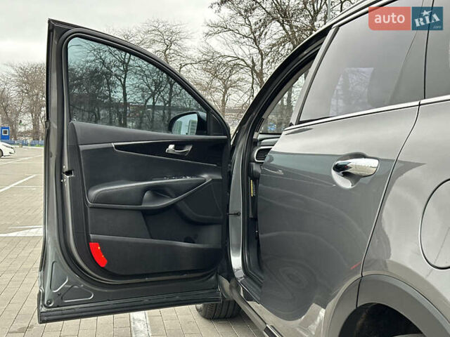 Сірий Кіа Соренто, об'ємом двигуна 2.2 л та пробігом 180 тис. км за 18500 $, фото 61 на Automoto.ua