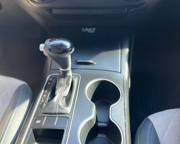 Сірий Кіа Соренто, об'ємом двигуна 2.36 л та пробігом 118 тис. км за 13900 $, фото 12 на Automoto.ua