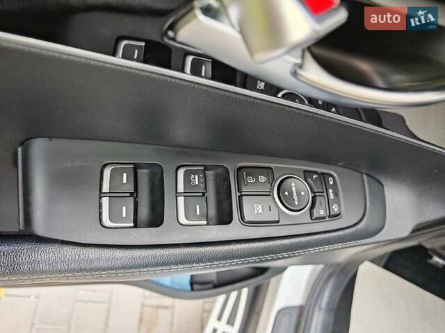 Серый Киа Соренто, объемом двигателя 2.2 л и пробегом 219 тыс. км за 19300 $, фото 64 на Automoto.ua