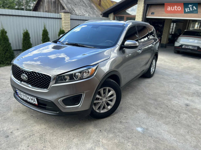 Серый Киа Соренто, объемом двигателя 2.36 л и пробегом 188 тыс. км за 14999 $, фото 11 на Automoto.ua