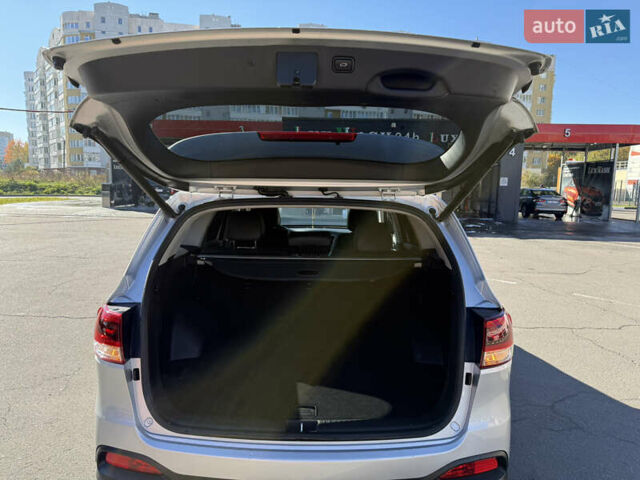 Сірий Кіа Соренто, об'ємом двигуна 2.2 л та пробігом 215 тис. км за 22500 $, фото 24 на Automoto.ua