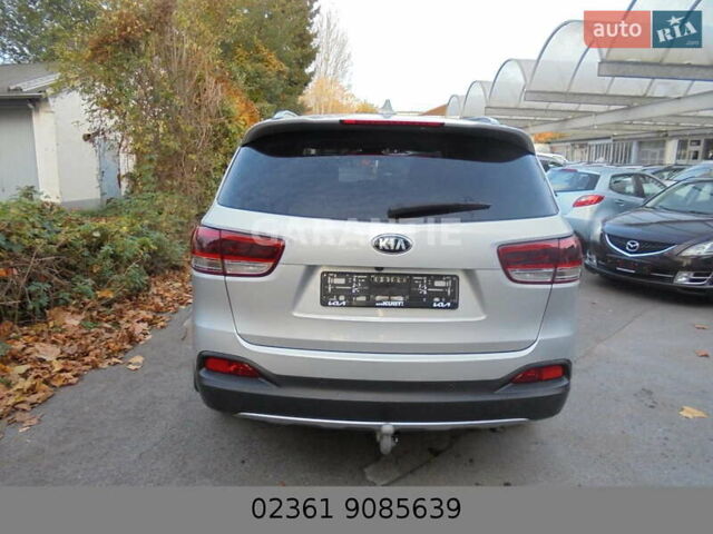 Серый Киа Соренто, объемом двигателя 2.2 л и пробегом 171 тыс. км за 22499 $, фото 5 на Automoto.ua