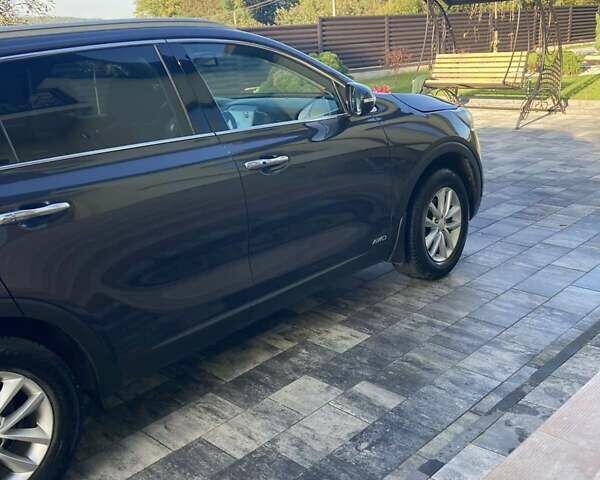 Сірий Кіа Соренто, об'ємом двигуна 2 л та пробігом 140 тис. км за 18200 $, фото 4 на Automoto.ua