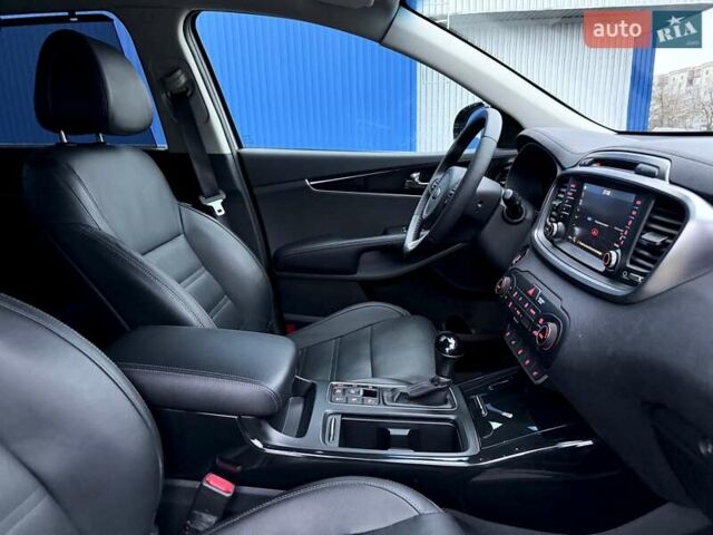 Серый Киа Соренто, объемом двигателя 2.2 л и пробегом 193 тыс. км за 21300 $, фото 32 на Automoto.ua