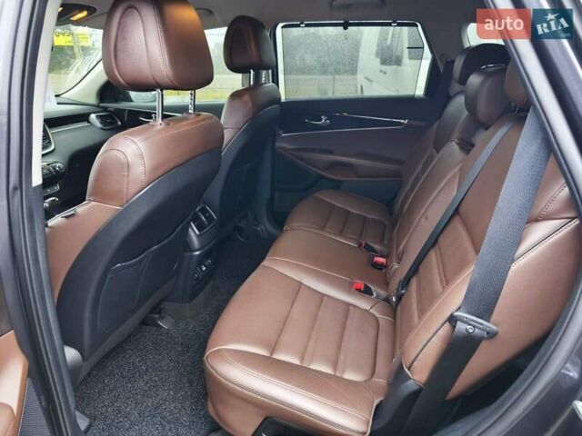 Серый Киа Соренто, объемом двигателя 2.2 л и пробегом 237 тыс. км за 21700 $, фото 18 на Automoto.ua