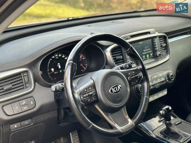 Серый Киа Соренто, объемом двигателя 2.2 л и пробегом 149 тыс. км за 21000 $, фото 47 на Automoto.ua