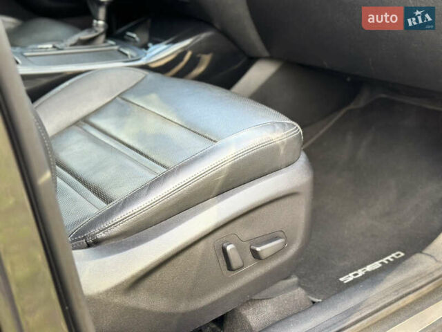 Серый Киа Соренто, объемом двигателя 2.2 л и пробегом 149 тыс. км за 21000 $, фото 68 на Automoto.ua
