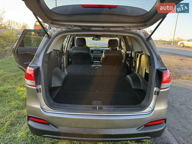 Серый Киа Соренто, объемом двигателя 2.4 л и пробегом 125 тыс. км за 14900 $, фото 22 на Automoto.ua