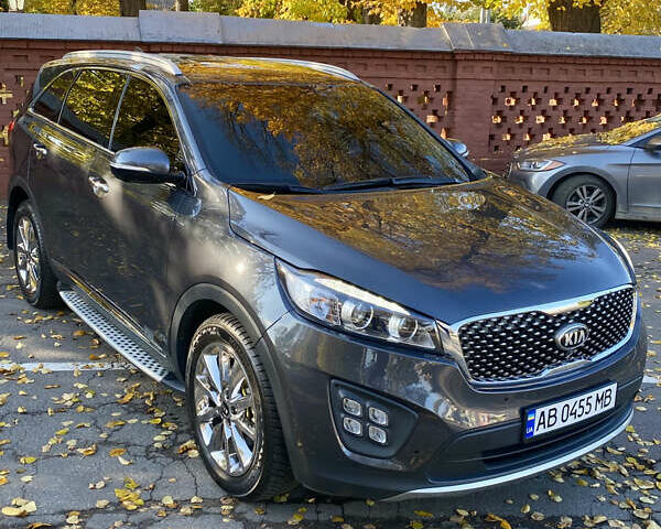 Серый Киа Соренто, объемом двигателя 2.2 л и пробегом 180 тыс. км за 25000 $, фото 1 на Automoto.ua