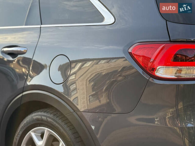 Сірий Кіа Соренто, об'ємом двигуна 2.2 л та пробігом 223 тис. км за 20750 $, фото 31 на Automoto.ua
