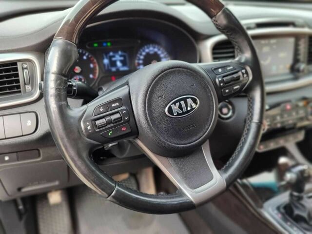 Сірий Кіа Соренто, об'ємом двигуна 2 л та пробігом 137 тис. км за 21000 $, фото 10 на Automoto.ua