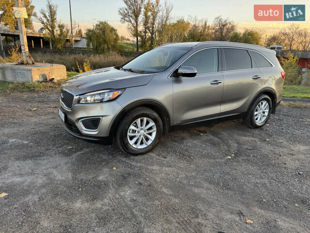 Серый Киа Соренто, объемом двигателя 2.4 л и пробегом 125 тыс. км за 14900 $, фото 8 на Automoto.ua