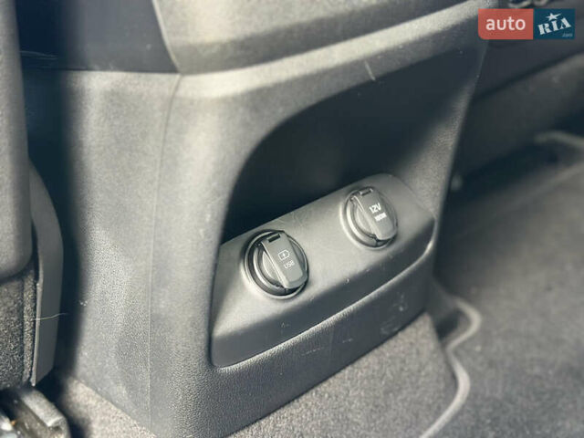 Серый Киа Соренто, объемом двигателя 2.2 л и пробегом 149 тыс. км за 21000 $, фото 77 на Automoto.ua