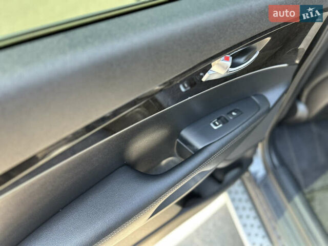 Серый Киа Соренто, объемом двигателя 2 л и пробегом 176 тыс. км за 23000 $, фото 10 на Automoto.ua