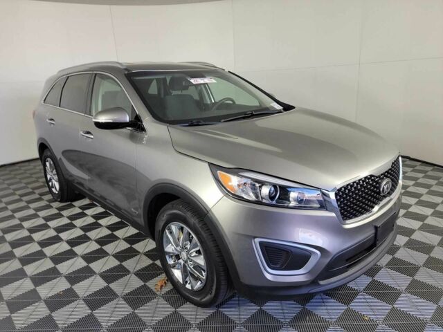 Сірий Кіа Соренто, об'ємом двигуна 0 л та пробігом 142 тис. км за 10400 $, фото 2 на Automoto.ua