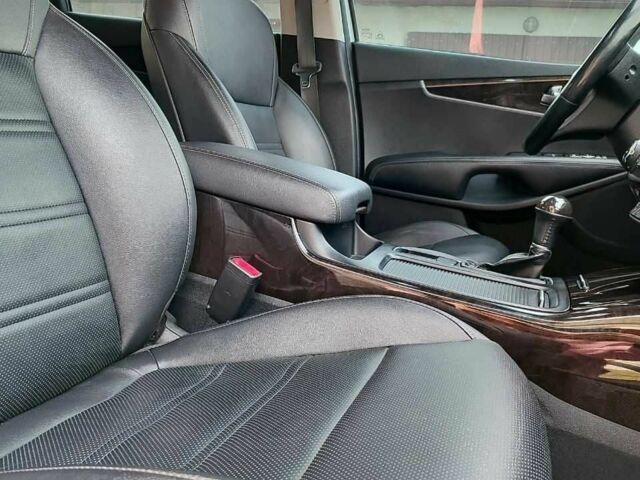 Сірий Кіа Соренто, об'ємом двигуна 2 л та пробігом 137 тис. км за 21000 $, фото 7 на Automoto.ua