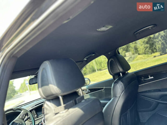 Серый Киа Соренто, объемом двигателя 2 л и пробегом 176 тыс. км за 23000 $, фото 9 на Automoto.ua