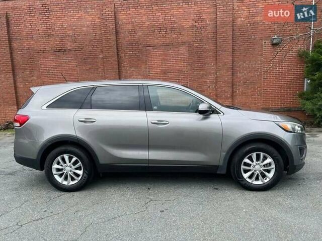 Серый Киа Соренто, объемом двигателя 2.36 л и пробегом 116 тыс. км за 19200 $, фото 3 на Automoto.ua