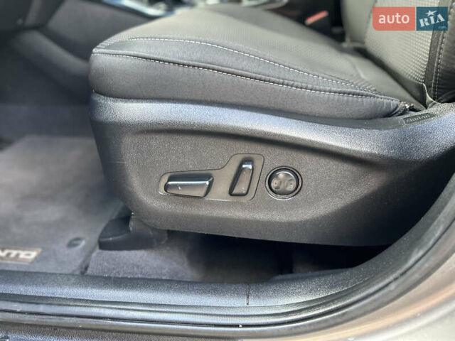 Серый Киа Соренто, объемом двигателя 2.36 л и пробегом 188 тыс. км за 14999 $, фото 18 на Automoto.ua