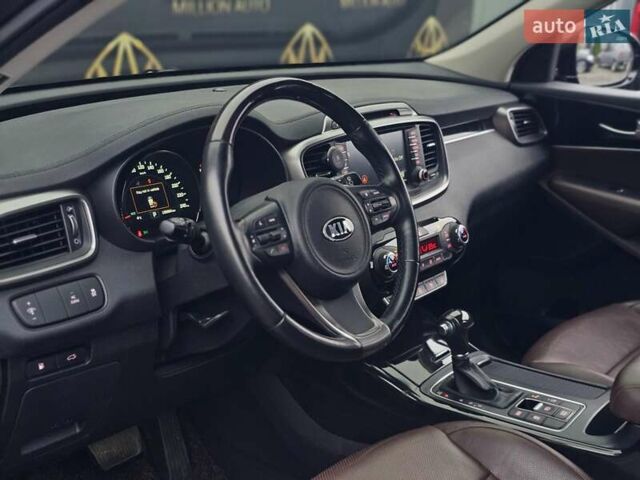 Серый Киа Соренто, объемом двигателя 2.2 л и пробегом 135 тыс. км за 21700 $, фото 10 на Automoto.ua