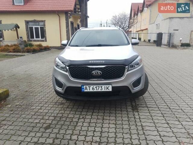 Серый Киа Соренто, объемом двигателя 2.36 л и пробегом 156 тыс. км за 16000 $, фото 1 на Automoto.ua