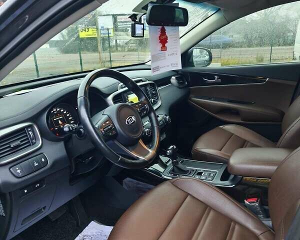 Серый Киа Соренто, объемом двигателя 2.2 л и пробегом 237 тыс. км за 21700 $, фото 11 на Automoto.ua