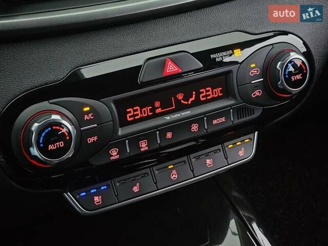 Серый Киа Соренто, объемом двигателя 2.2 л и пробегом 135 тыс. км за 21700 $, фото 36 на Automoto.ua