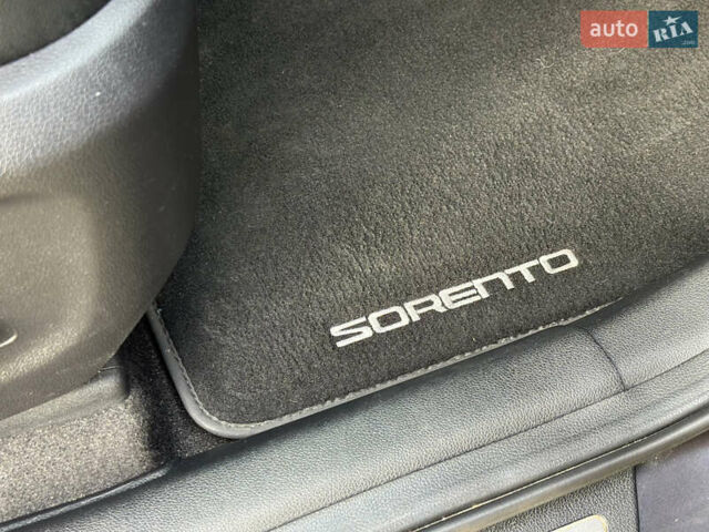 Серый Киа Соренто, объемом двигателя 2.2 л и пробегом 149 тыс. км за 21000 $, фото 90 на Automoto.ua