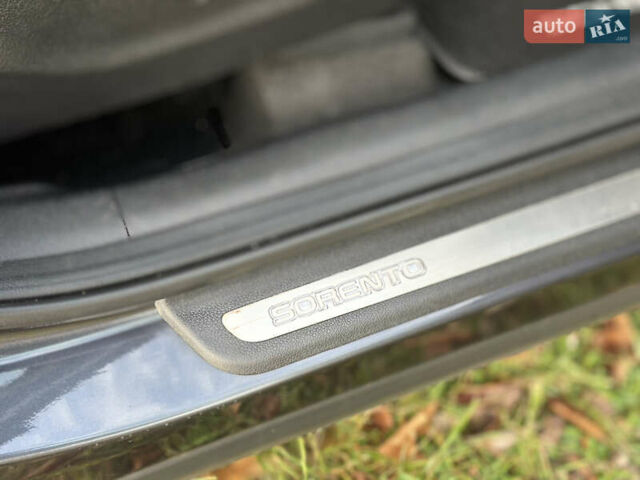 Серый Киа Соренто, объемом двигателя 2.2 л и пробегом 149 тыс. км за 21000 $, фото 88 на Automoto.ua