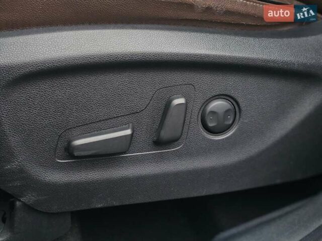 Серый Киа Соренто, объемом двигателя 2.2 л и пробегом 135 тыс. км за 21700 $, фото 23 на Automoto.ua