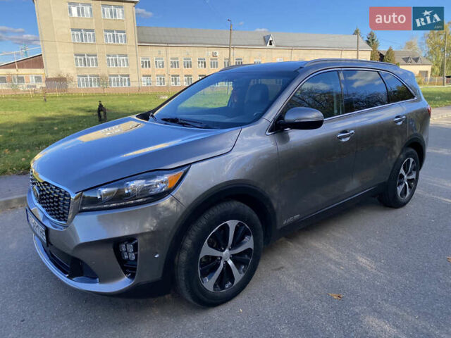 Серый Киа Соренто, объемом двигателя 3.34 л и пробегом 115 тыс. км за 15250 $, фото 9 на Automoto.ua