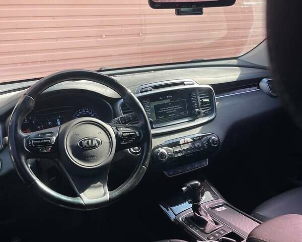 Серый Киа Соренто, объемом двигателя 2 л и пробегом 167 тыс. км за 21800 $, фото 19 на Automoto.ua