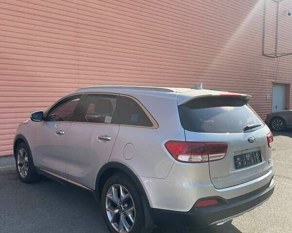 Серый Киа Соренто, объемом двигателя 2 л и пробегом 167 тыс. км за 21800 $, фото 10 на Automoto.ua